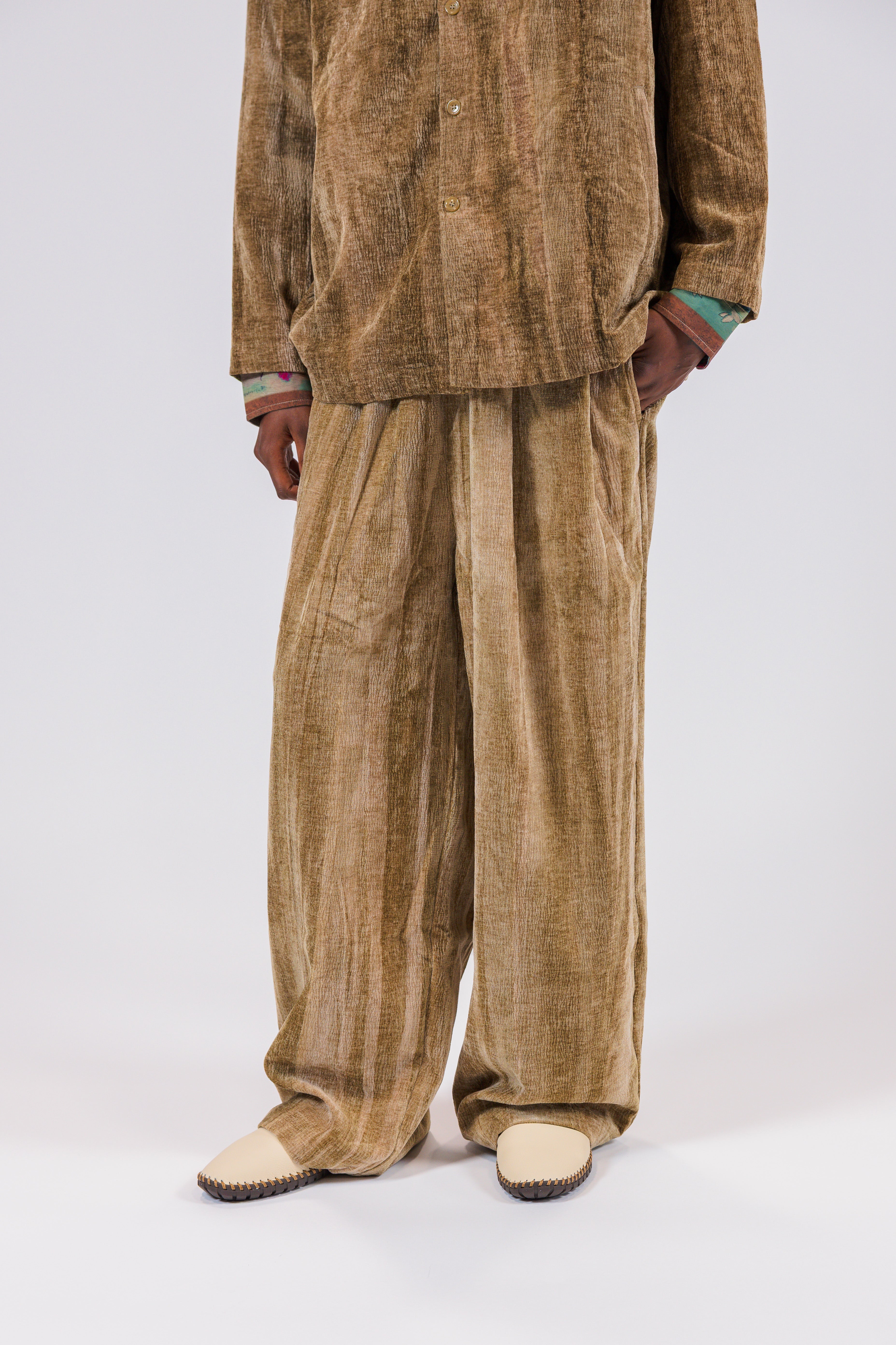 Soft Sheen Trouser