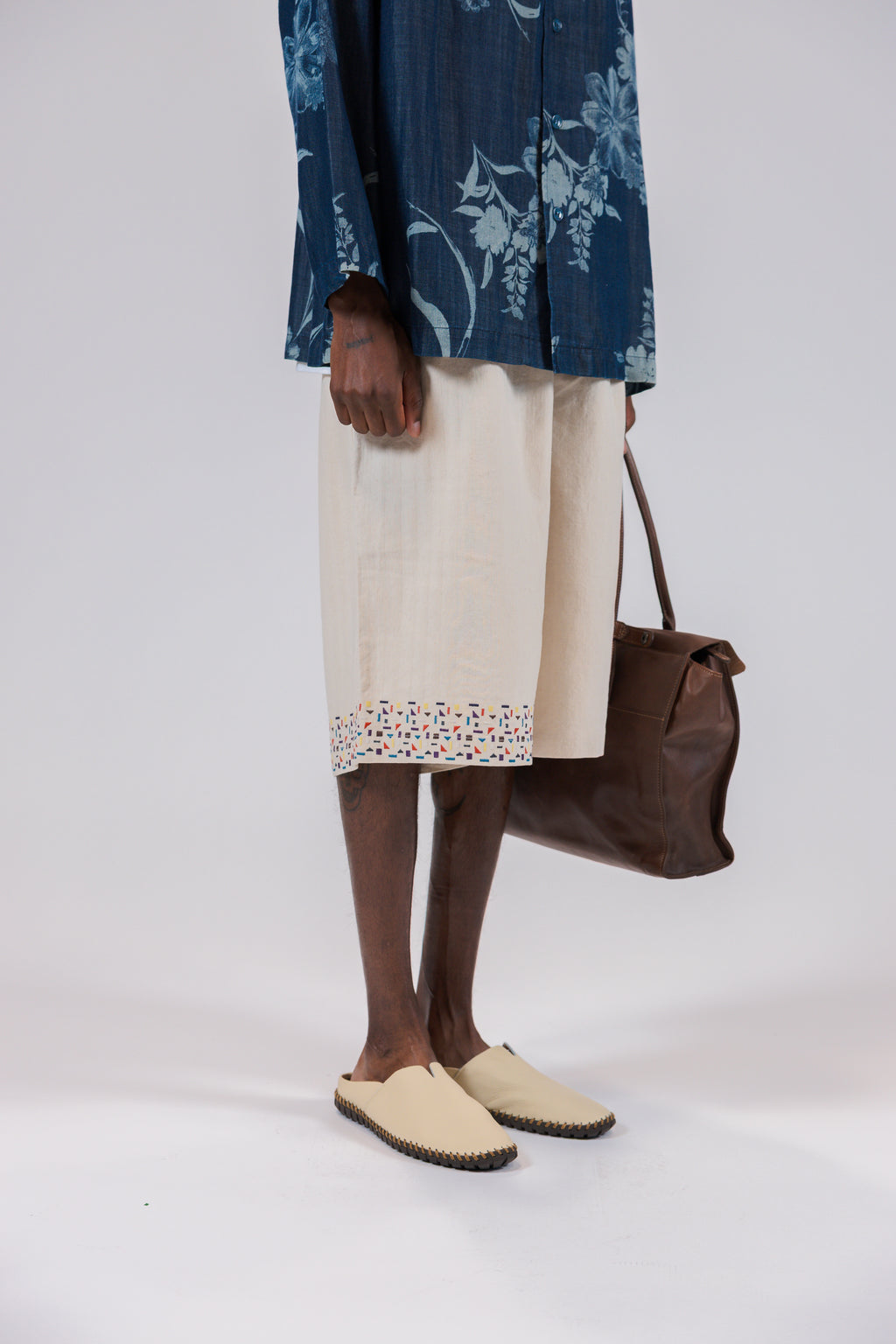 Beige Embroidered Edge Beige Shorts